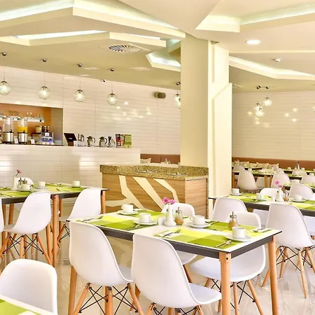 Grifid Hotel Foresta (Adults Only)-2